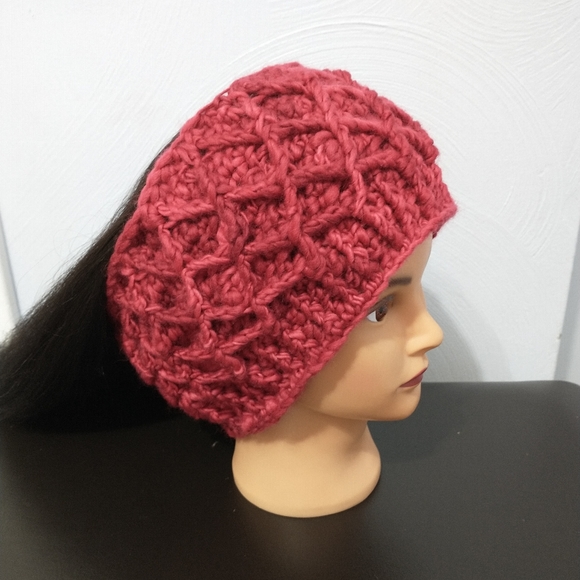 Diamond Stitch Earwarmer - Picture 1 of 5